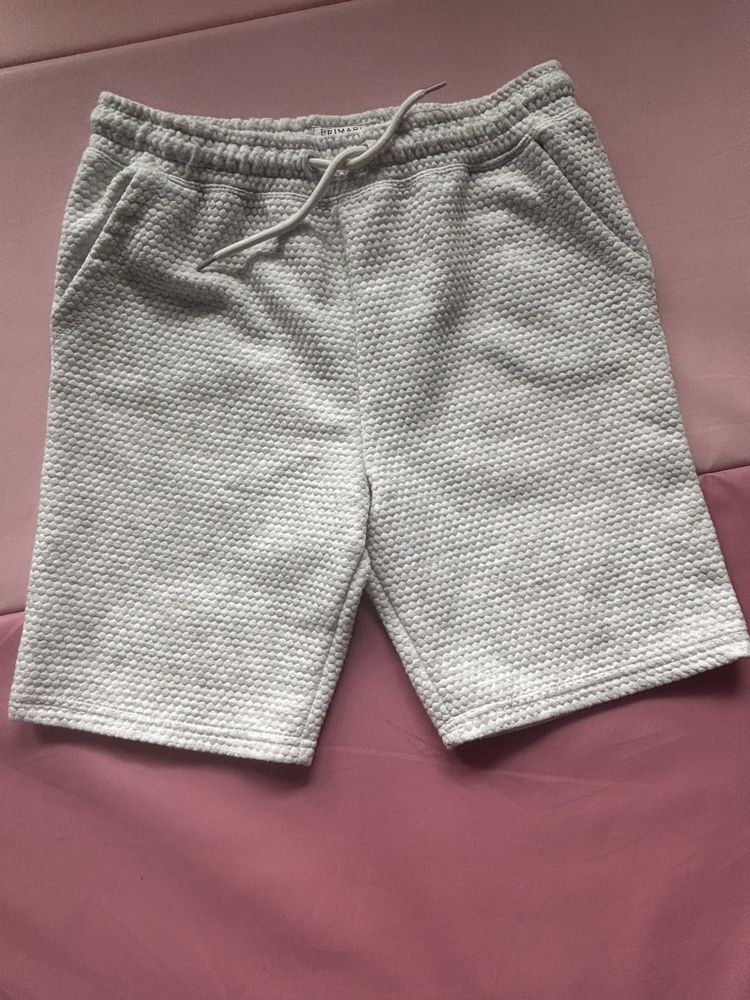 Krótkie spodenki unisex
