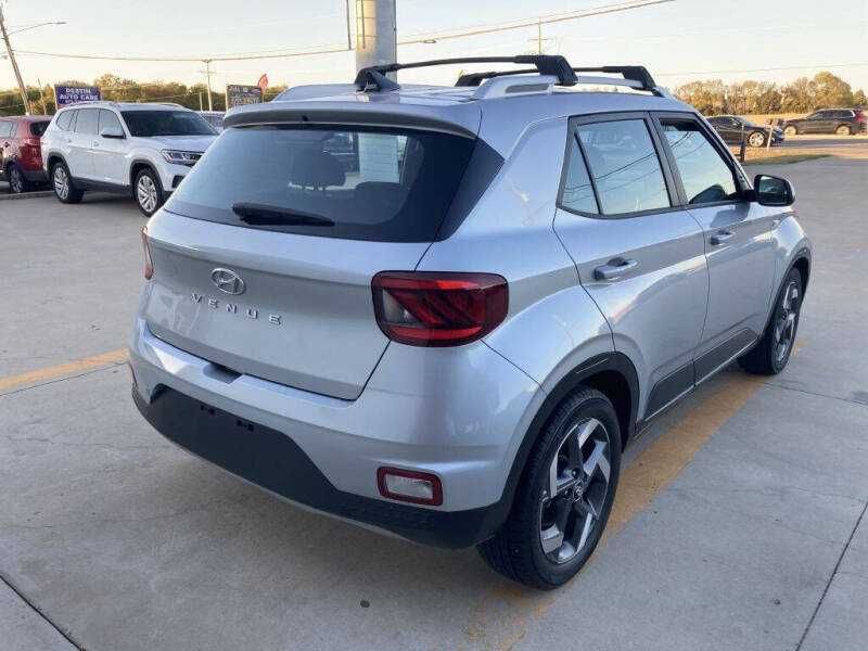 2022 Hyundai Venue SEL