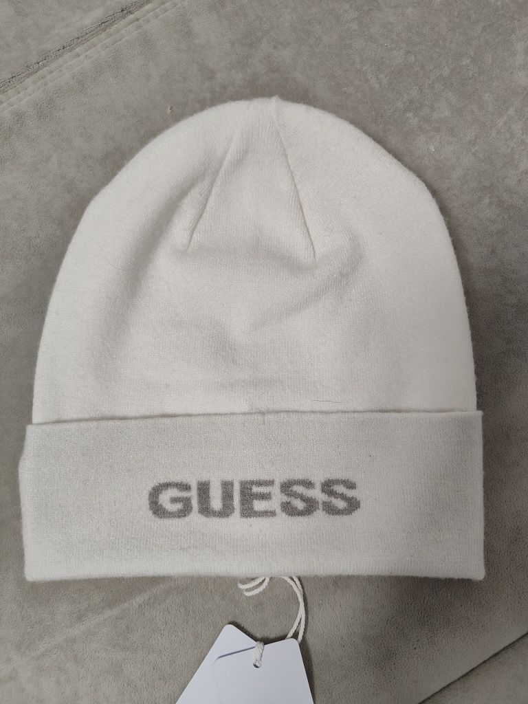 Czapka Guess roz L