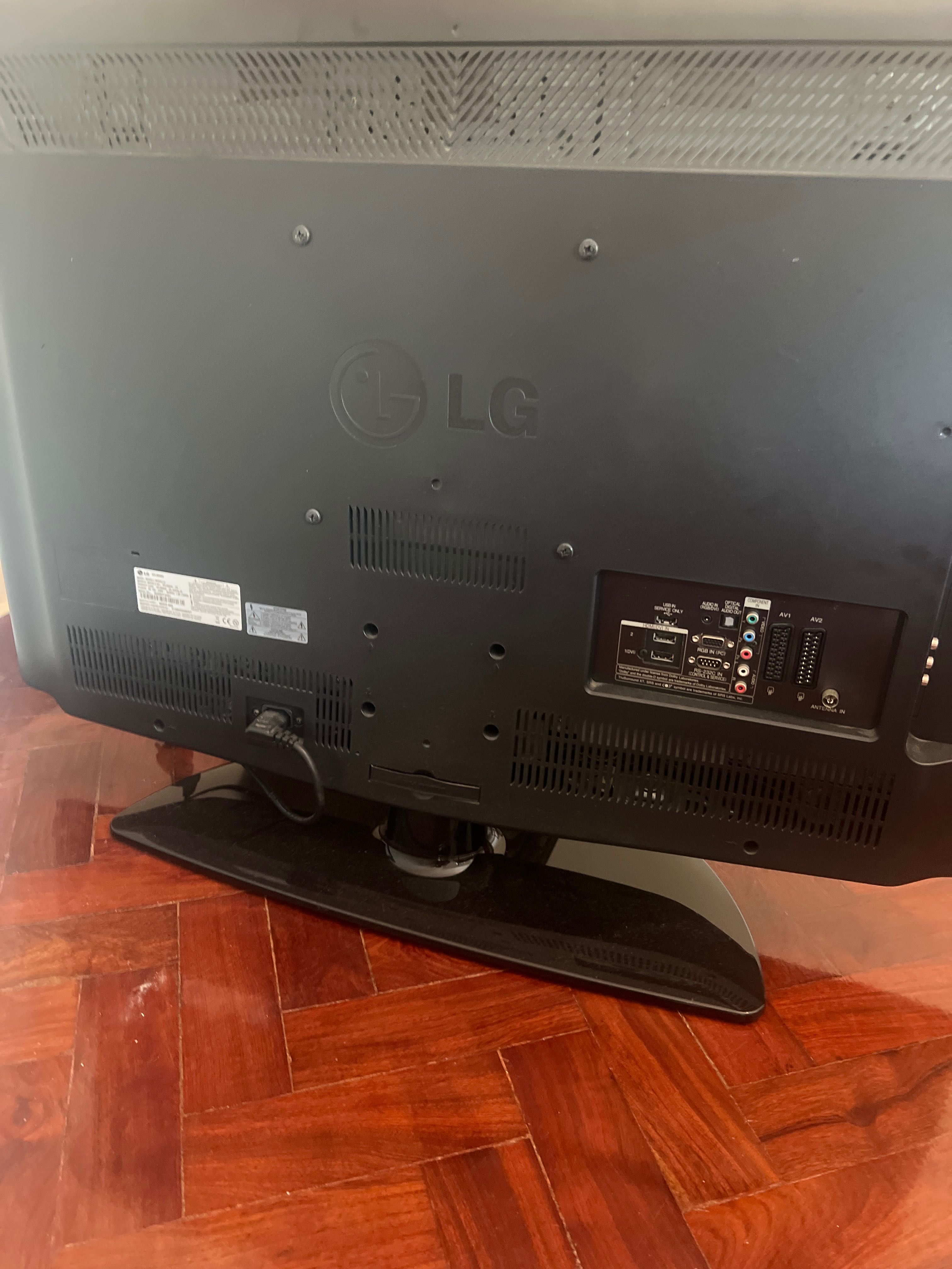 TV LG 38 polegadas full HD