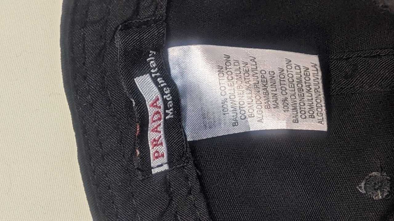 Кепка Prada прада