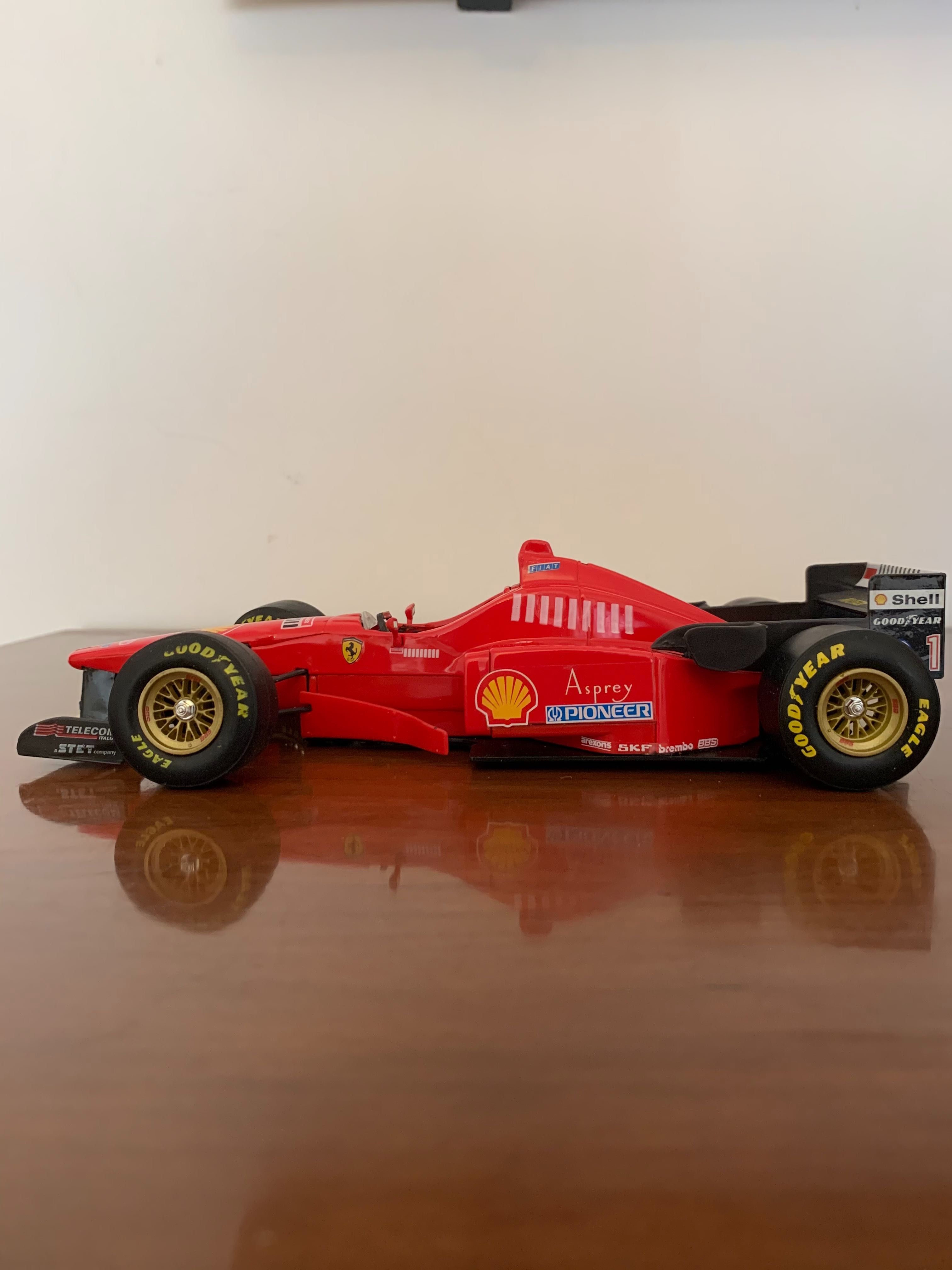 Ferrari F310 Vermelho ano 1996 Schumacher