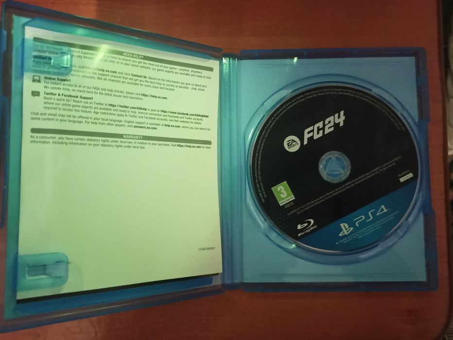 Fc 24 на пс 4 в чудовому стані