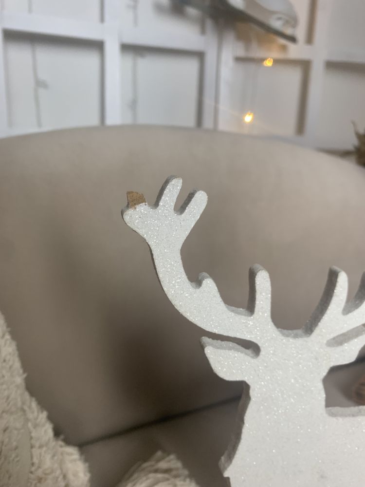 Jeleń bialy brokatowy dekoracja swiateczna renifer