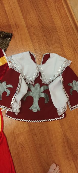 Костюм рицаря, Конзоли, 5 років