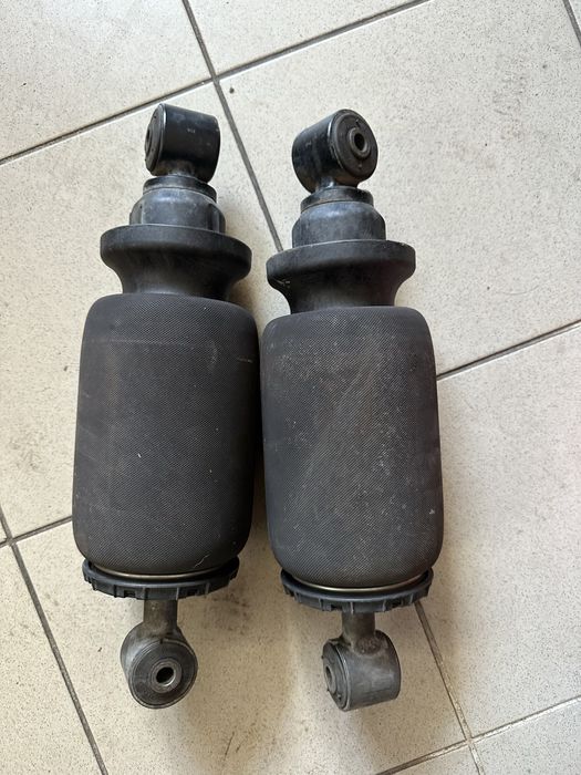 Амортизатор передньої кабіни MAN