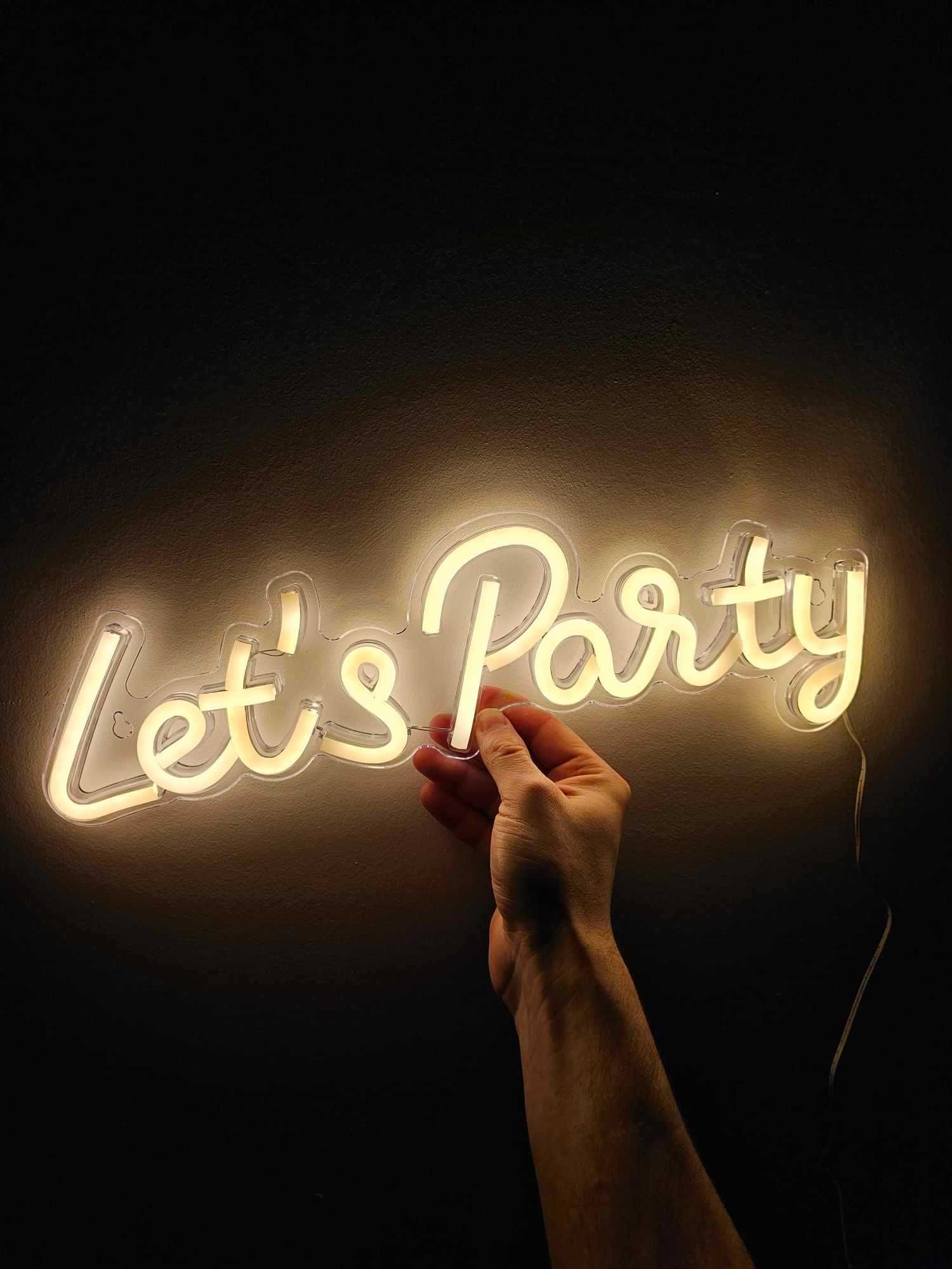Napis Neon Let's Party Urodziny Ledon LOVE Fotolustro miny dymne