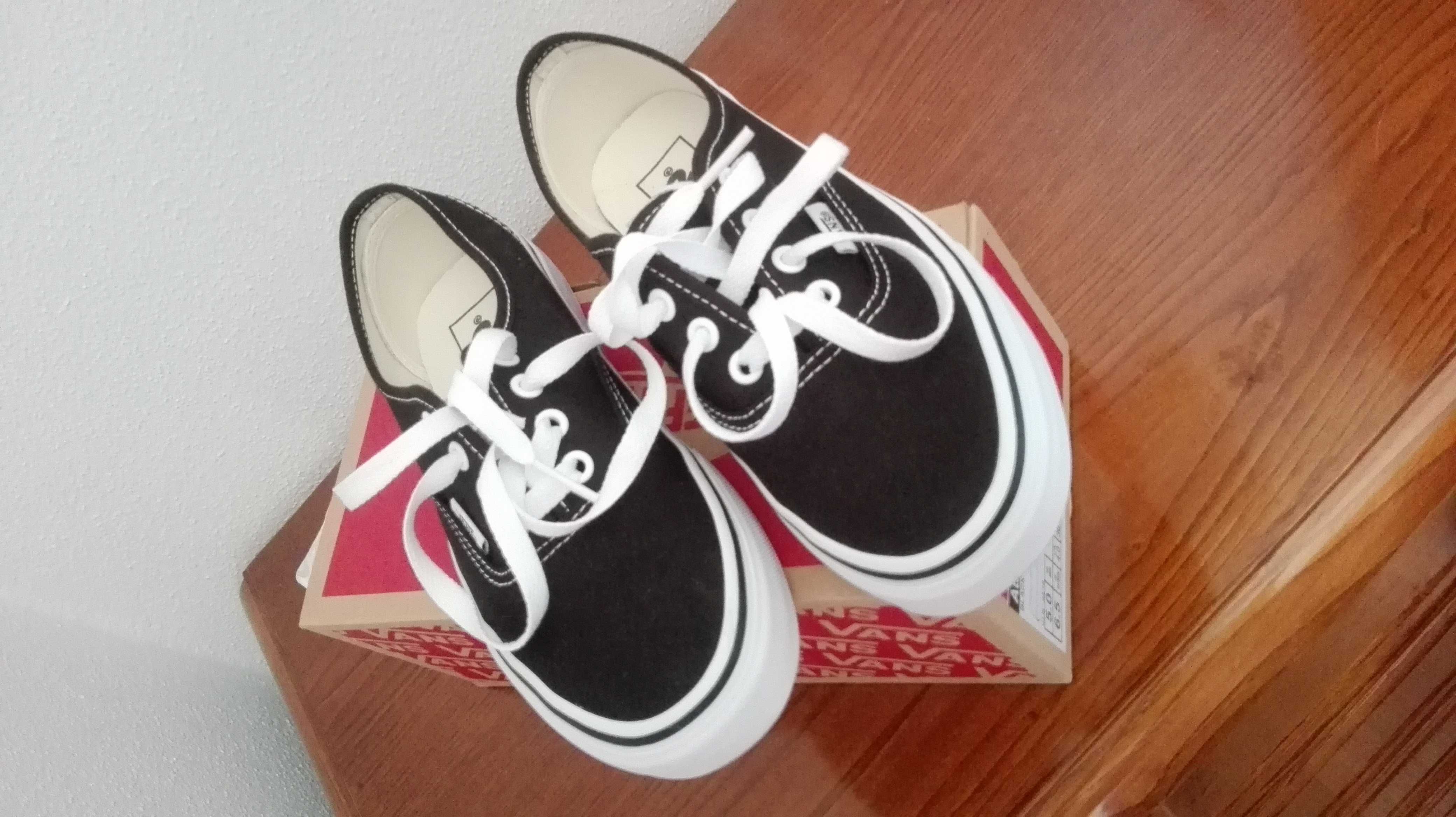 Vans clássicas NOVAS - nº 36,5