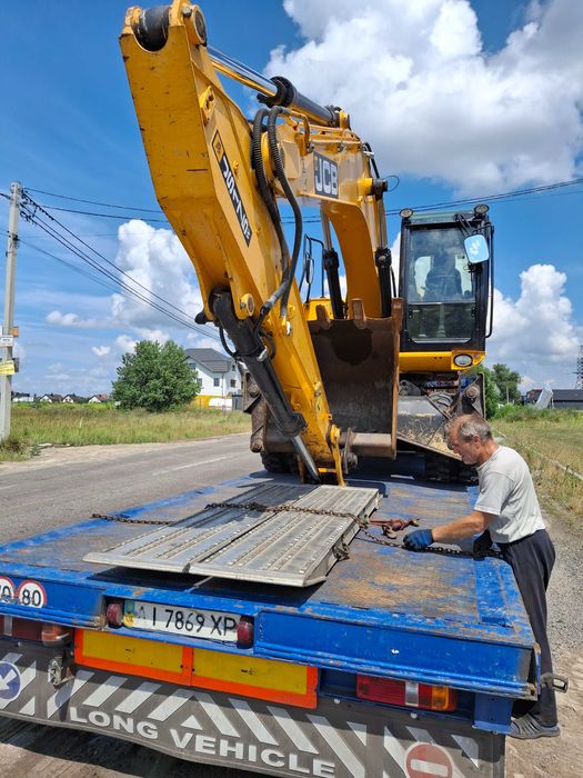 Повноповоротний екскаватор  JCB 175