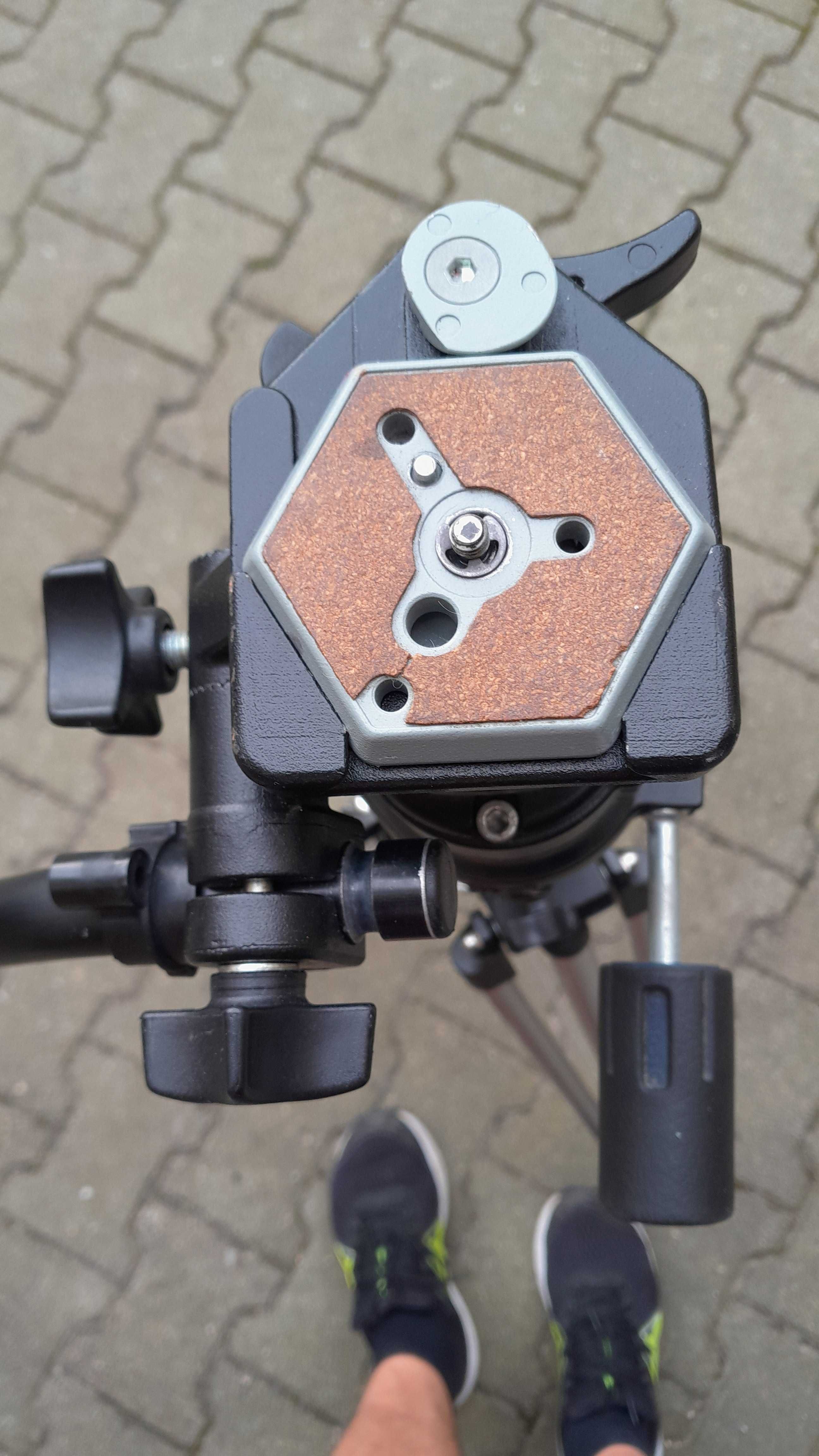 Statyw Manfrotto 028 + głowica 136 + leveling head 138