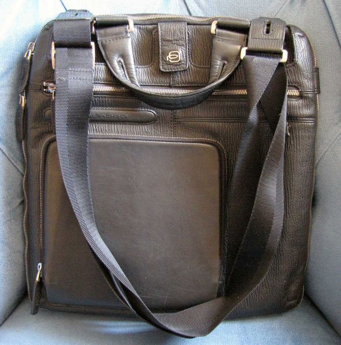 Итальянский деловой портфель Picuadro. Натуральная кожа. Черный