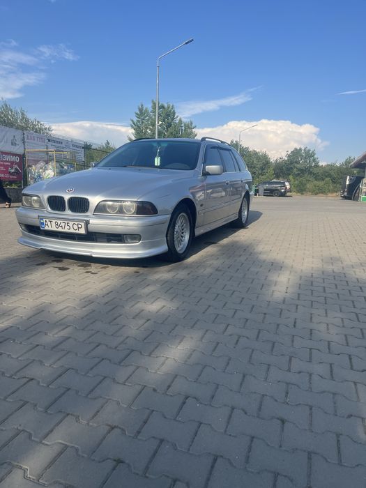 БМВ 520 в ідеальному стані