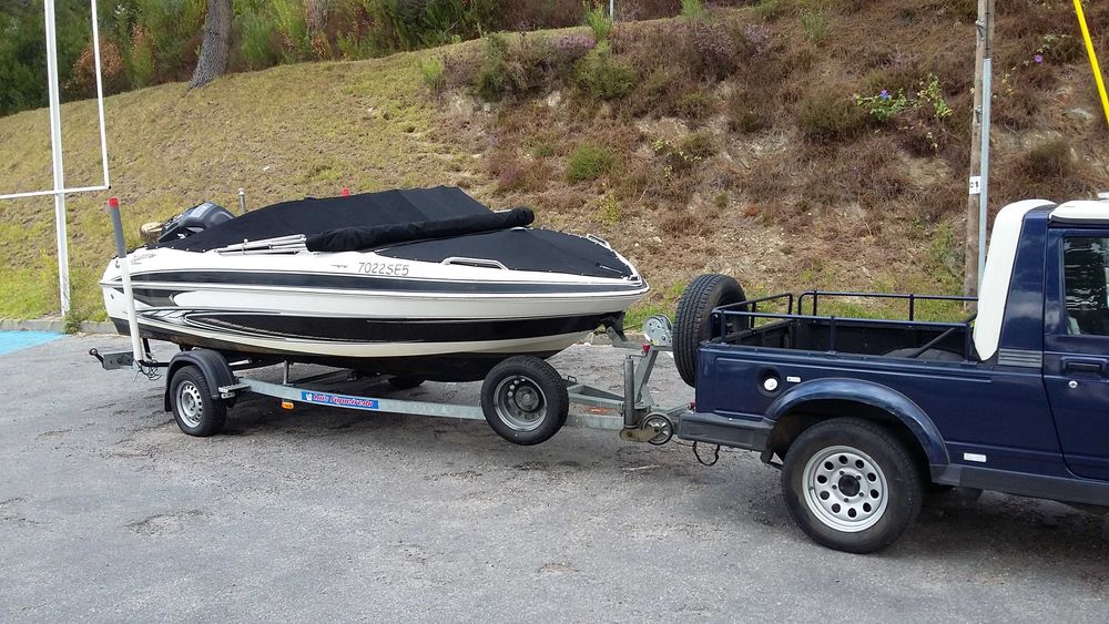 Lancha Glastron GT 180