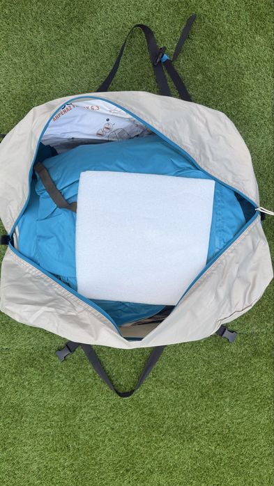 Tenda com duplo tecto para 6 pessoas