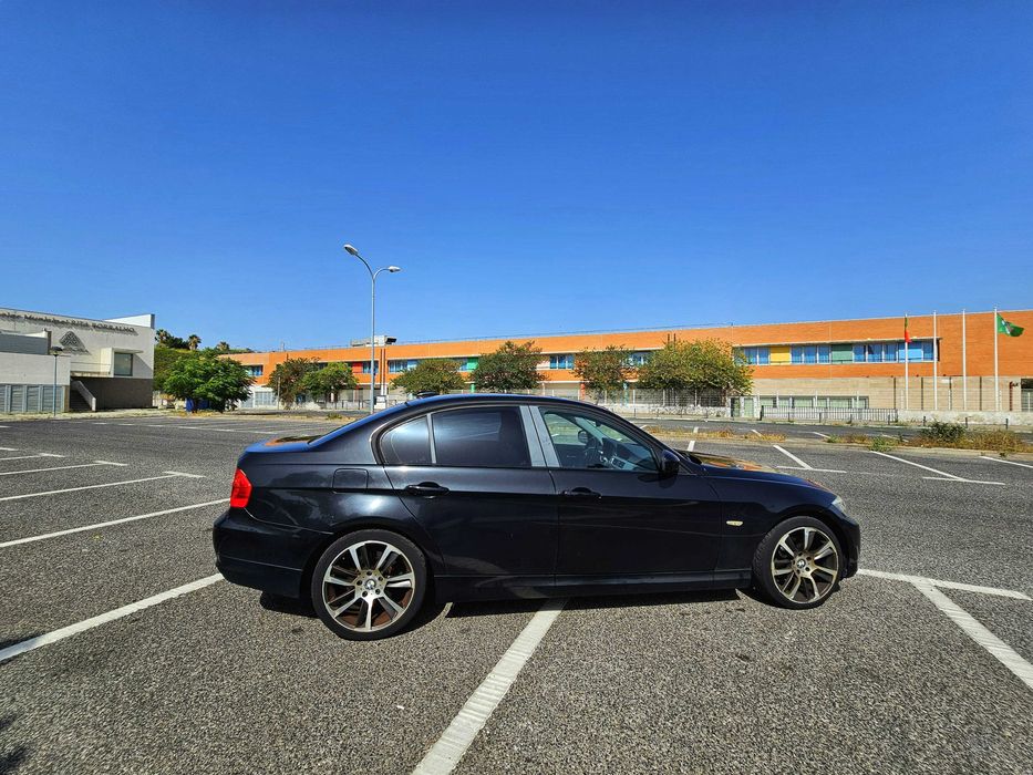 BMW série 3 - 318d - 2010 Nov