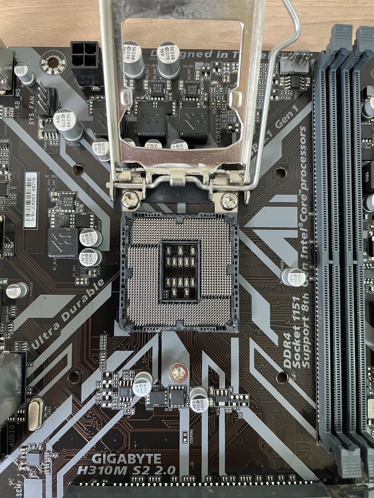 Материнская плата GIGABYTE H310M S2 2.0 s1151v2 DDR4 Core i7 Support
