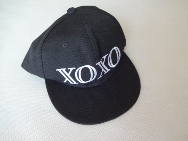 Czapka XOXO Czarna Biała stylowa snapback Star Gwiazdy