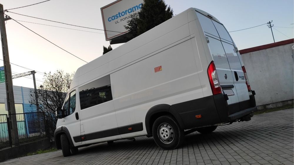 przeprowadzki/ transport osób