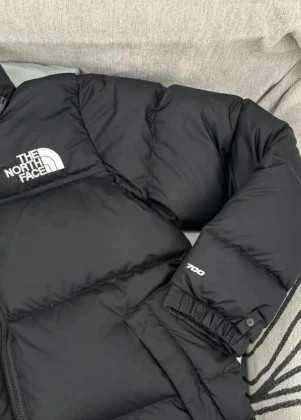 Czarna-kurtka -ITNFI- NORTHFACE-700-Rozmiary-XS