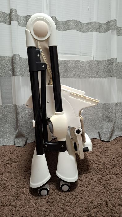 Стільчик для годування Carrello Stella Light Beige, годувальне крісло