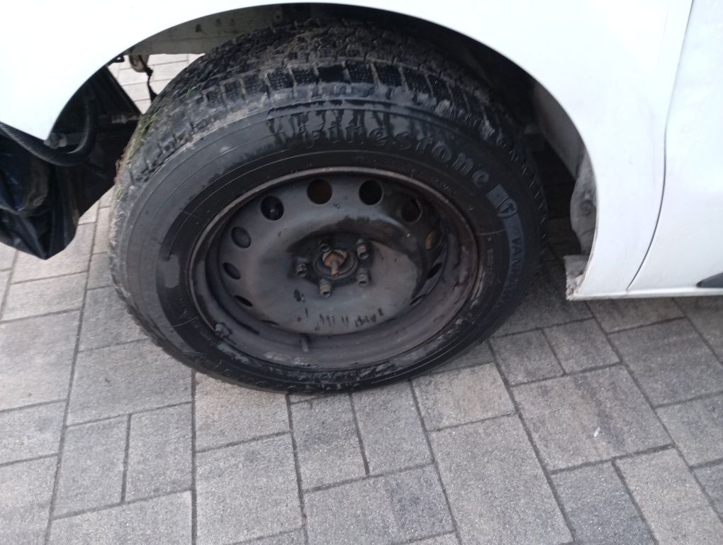 Opony Firestone VANHAWK2 2015/65/R16 C z felgami Jumpy lll