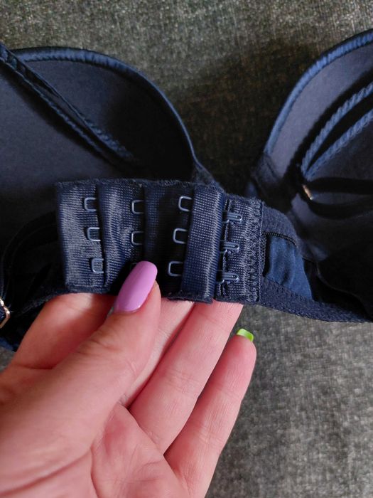 Biustonosz nowy jedwabny, Intimissimi 75C