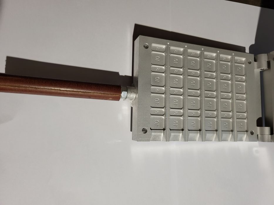 Форму продам,новая