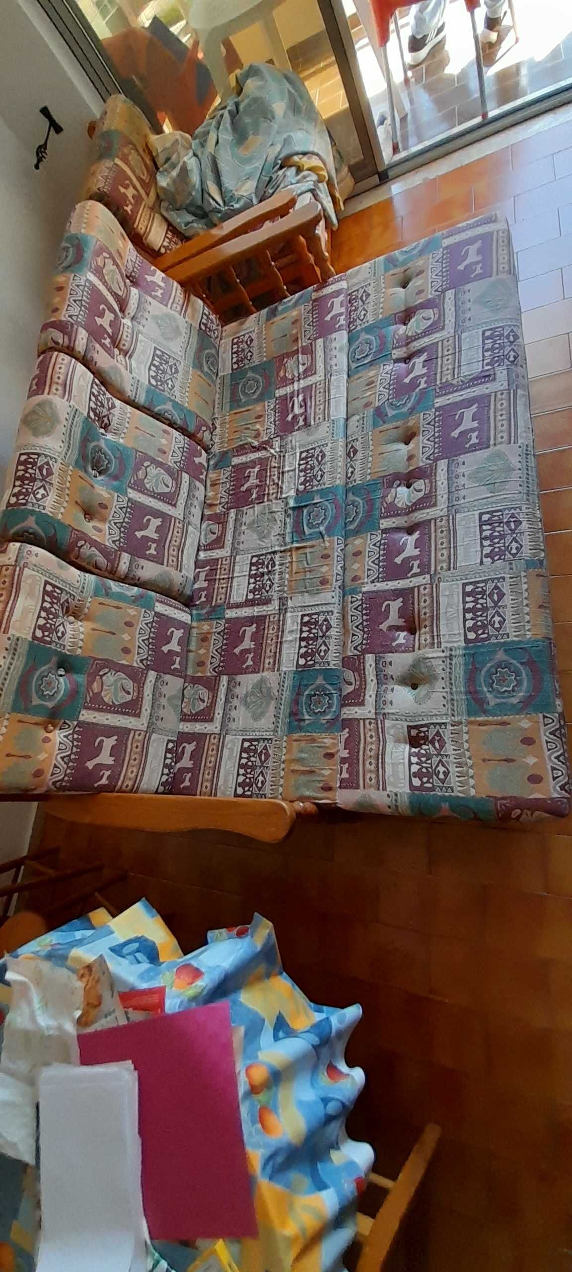 Conjunto sala: moveis e sofá cama - Armação de Pera