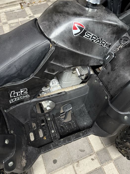 Квадроцикл 250куб срочно