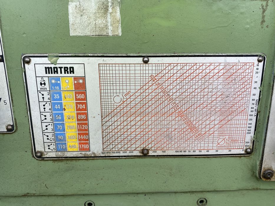 Tokarnia Matra D 30 tokarka