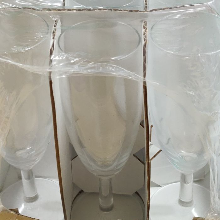 Conjunto de 12 flutes de champanhe novo