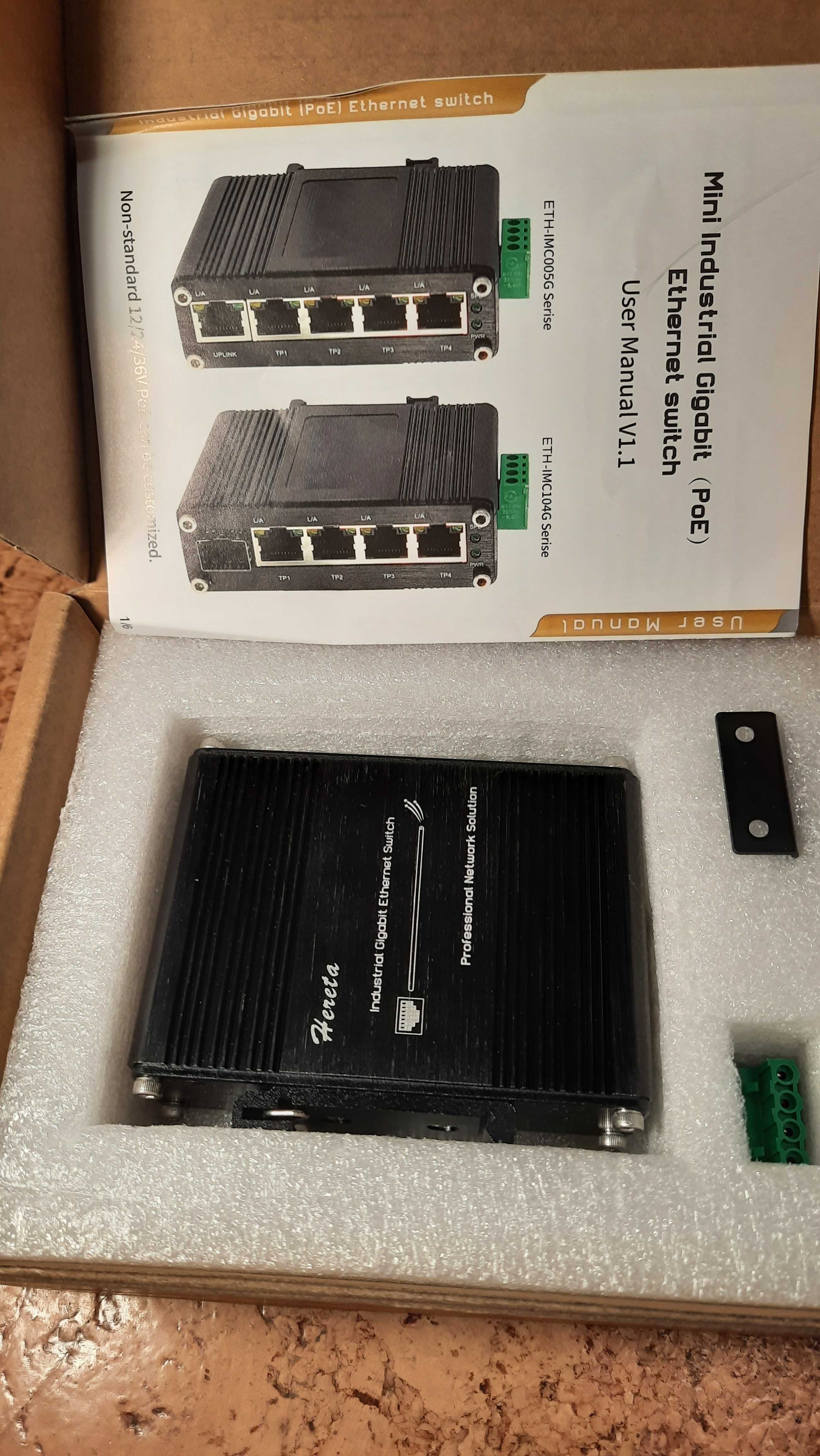 комутатор з PoE Gigabit Ethernet Switch 5-Port Mini Industrial Switch