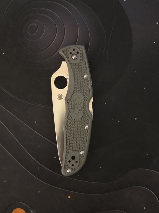 Spyderco Endura 4 Lightweight Grey