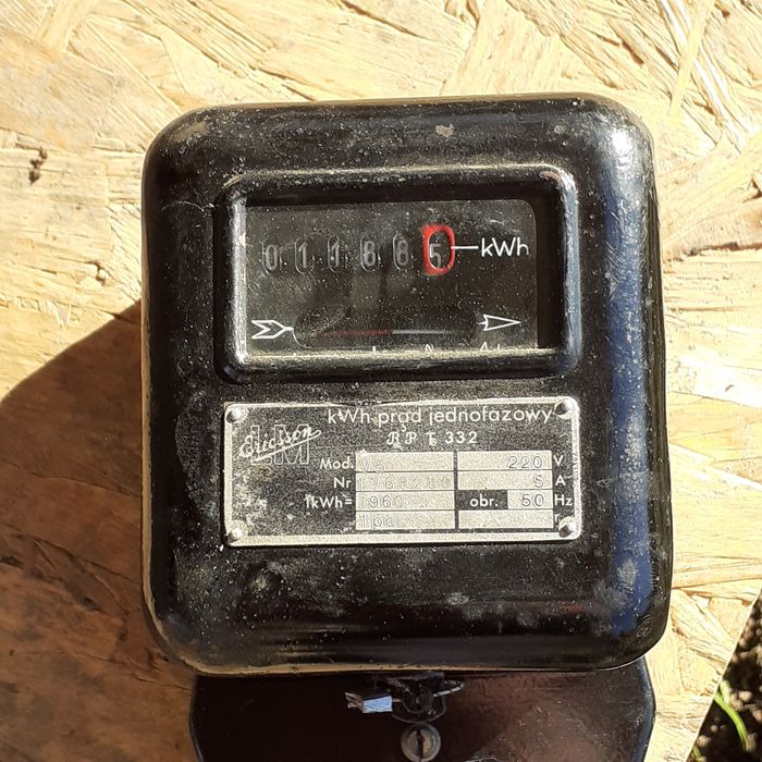 Licznik elektryczny antyk