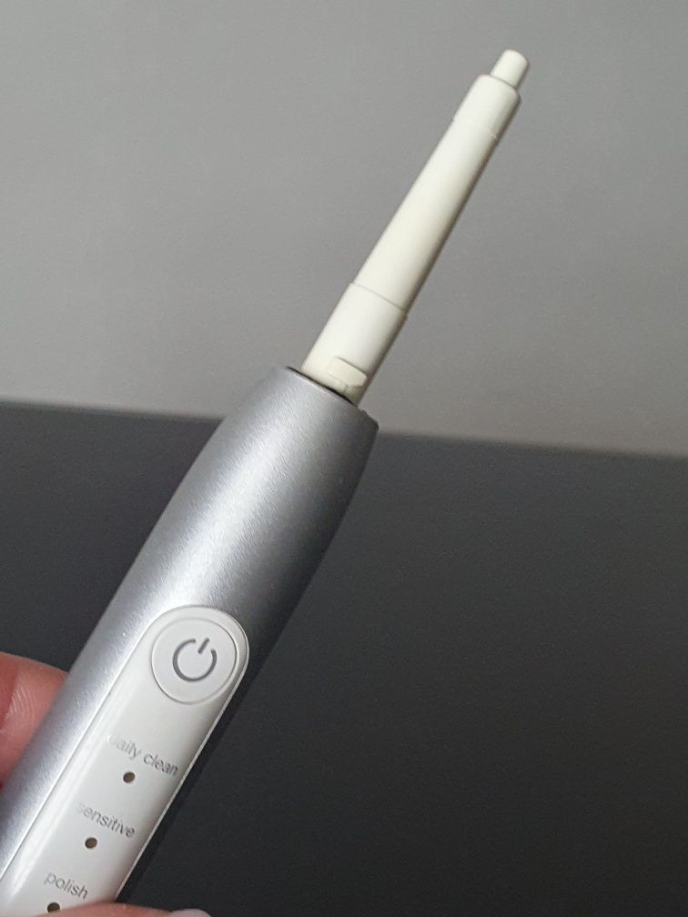 Szczoteczka elektryczna Oral B