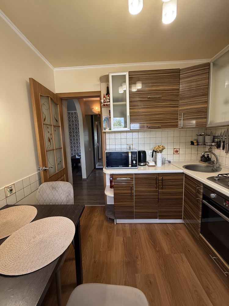 Продается 2 к квартира, 12 квартал , вул. Василя Сліпока
