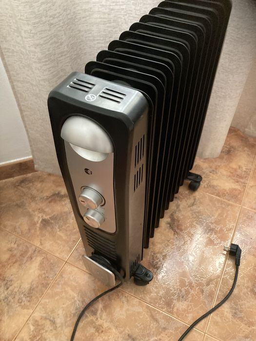 Aquecedor elétrico de 11 elementos em bom estado