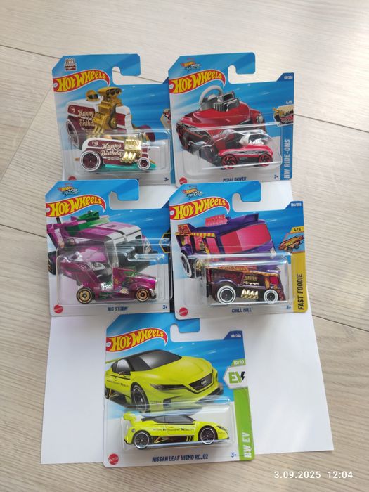 Hot wheels th zestaw 5szt