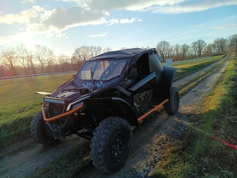 CAN AM MAVERICK X3 TURBO brp UTV SSV Buggy  Polaris RZR yxz zforce 4x4