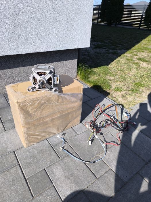 Silnik od pralki Indesit