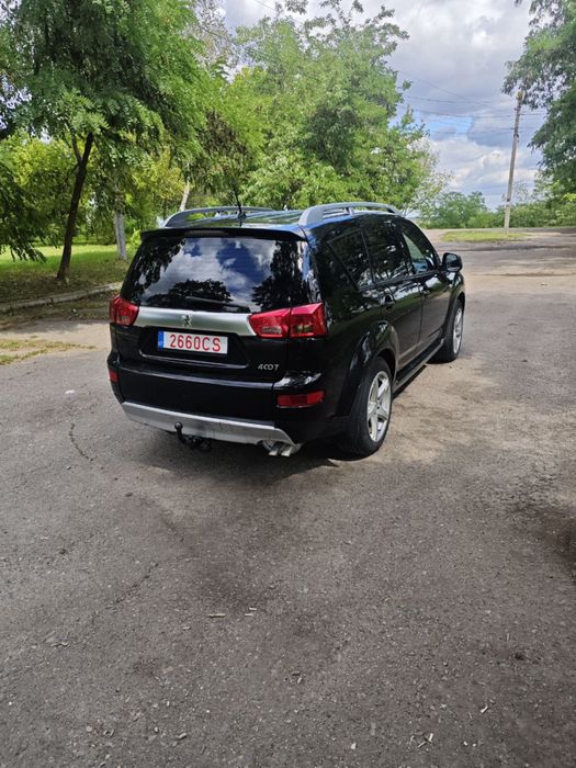 Продам авто Peugeot 4007 повний привід