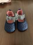 Buty niemowlece dla dziewczynki