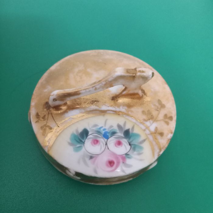 Крышка от чашки топорик Кузнецова