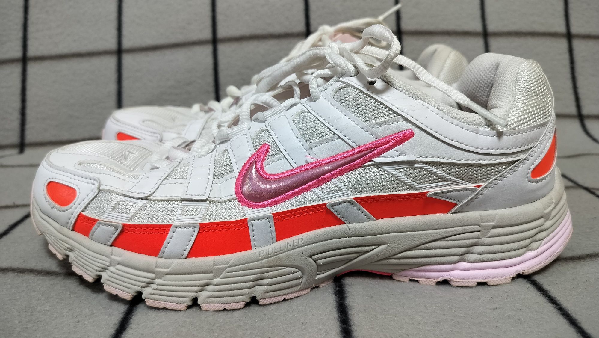 Кроссовки Nike P-6000 White . Размер 41