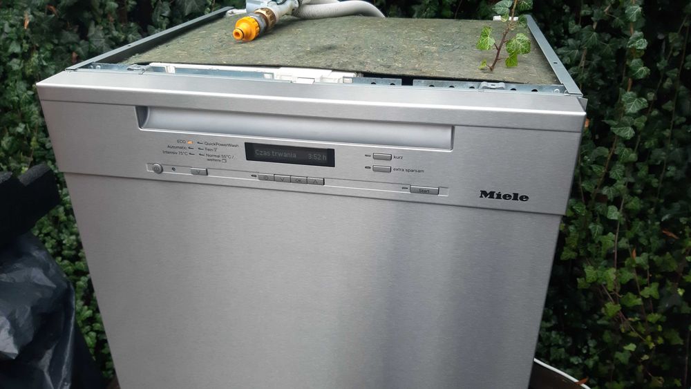 Zmywarka Miele G 6730 SCU Inox pod zabudowę 690 godzin pracy AutoOpen