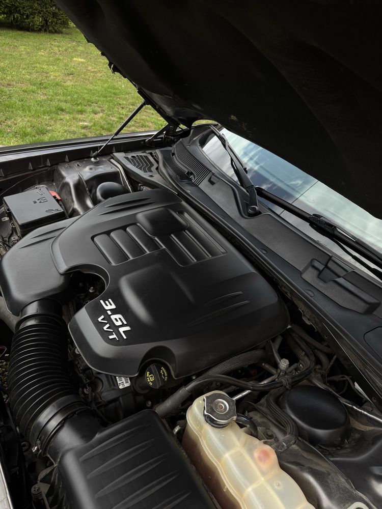 DODGE CHALLENGER 3.6V6 320 KM SXT + Bezwypadkowy Alpine 2018