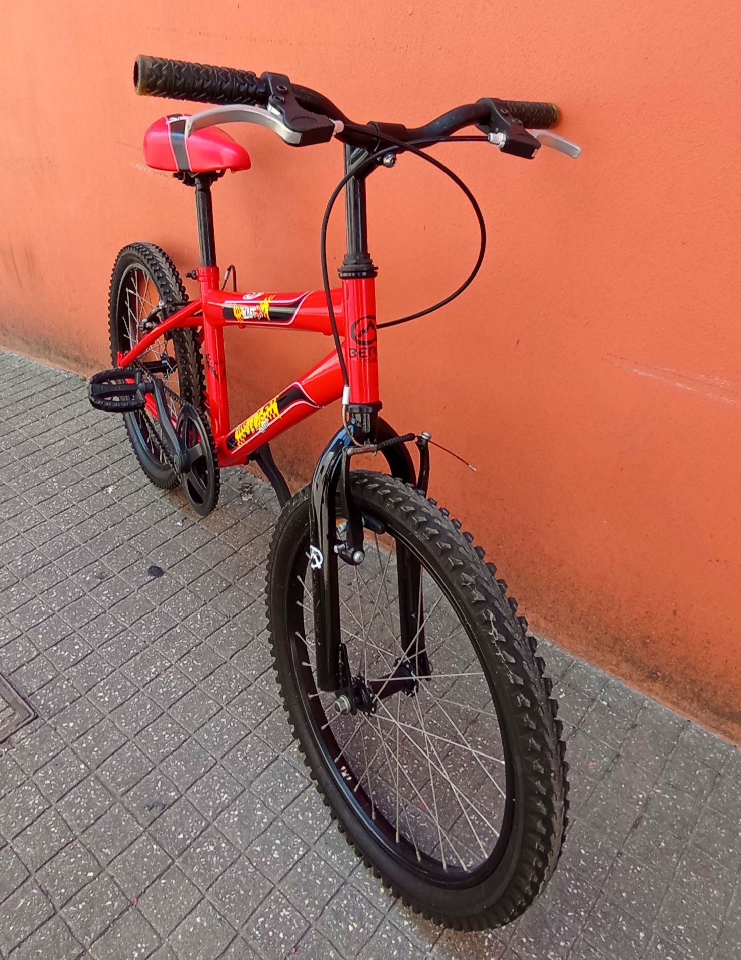 Bicicleta de Criança "Berg Blast" roda 20 (Como Nova)