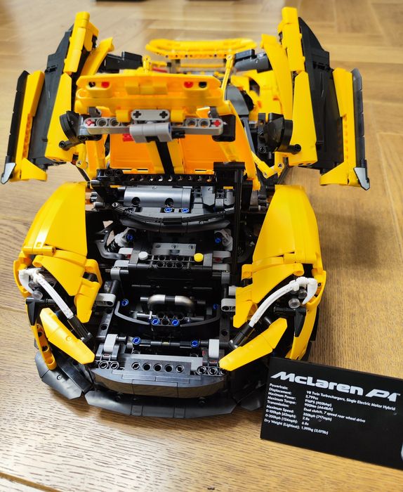 Model Mclaren P1