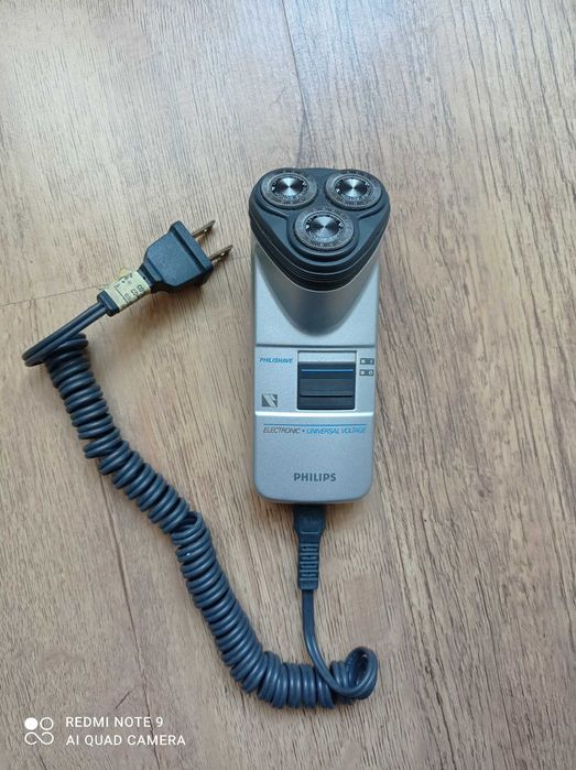 Бритва электрическая Phillips б/у.