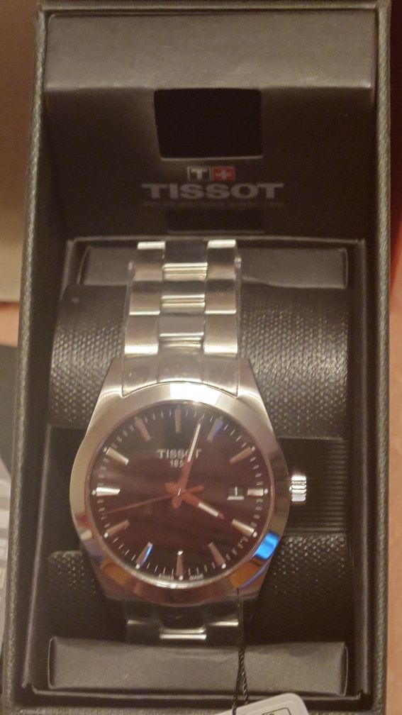 Vendo relógio tissot 1853 um coreográfico Automátic 280€ cada